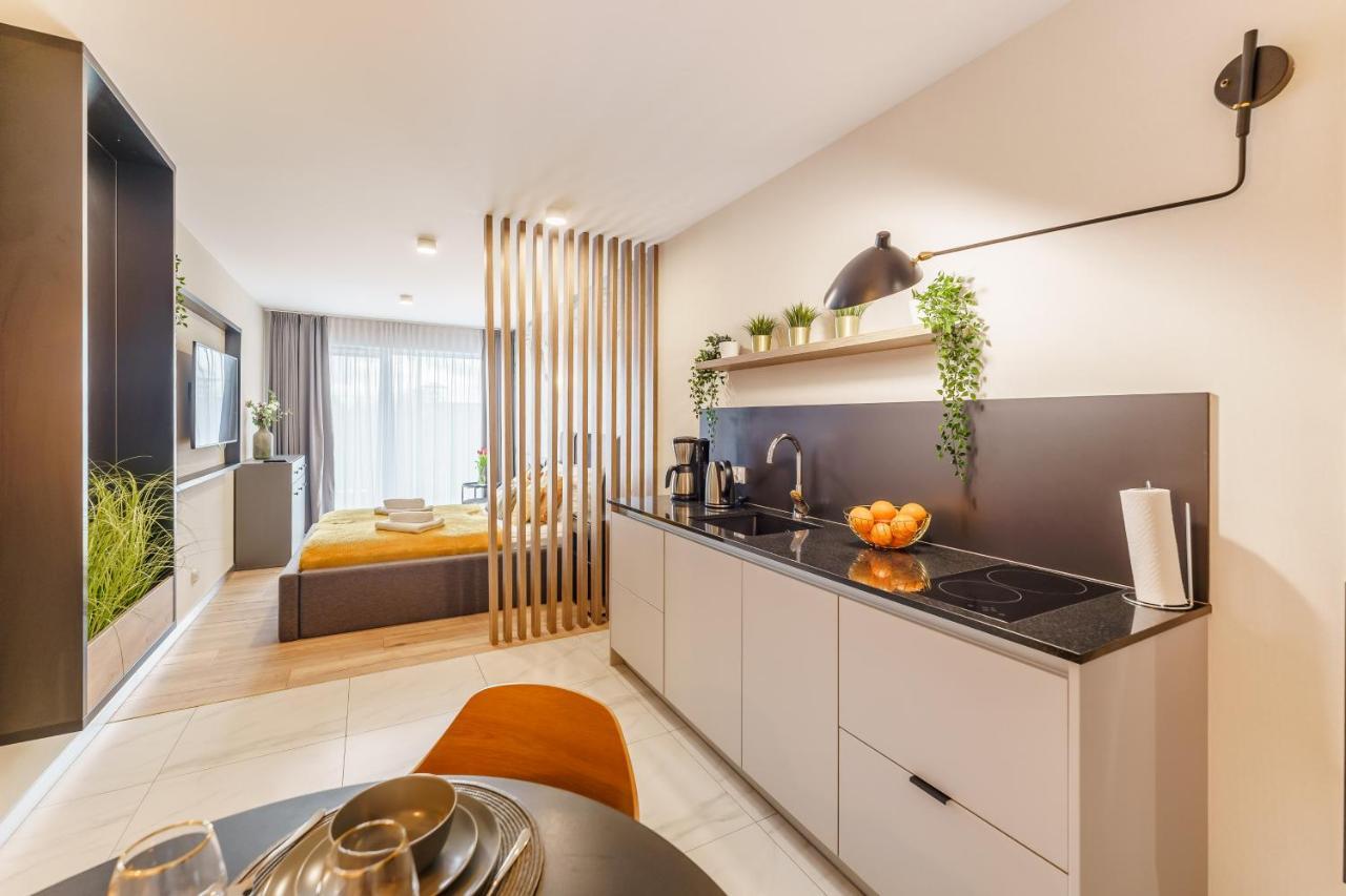 Perlowa Przystan Rent - Classic Gold & Silver Apartman Kołobrzeg Kültér fotó